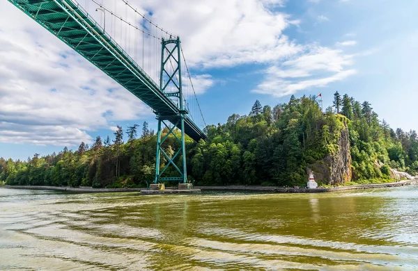 View Looking Back Lion Gate Bridge Vancouver Canada Summertime — ストック写真