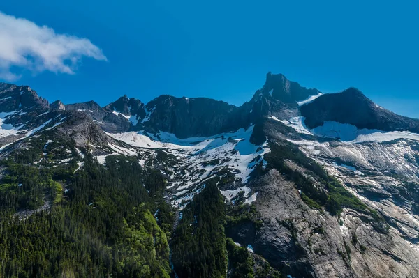 Aerial View Snow Covered Mountain Peaks Skagway Alaska Summertime — Fotografia de Stock