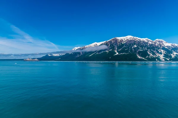 View Disenchartment Bay Bay Side Cruise Ship Alaska Summertime — Φωτογραφία Αρχείου