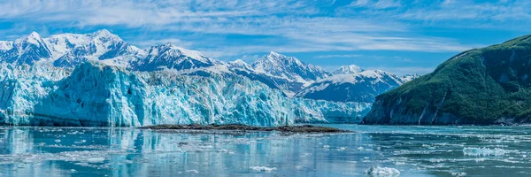 Panorama View Icy Water Islet Hubbard Glacier Alaska Summertime — Stockfoto