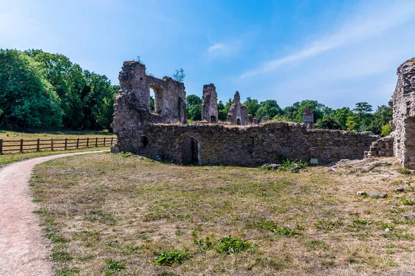 Längs Sidan Hemsökta Ruinerna Grace Dieu Priory Leicestershire Storbritannien Sommaren — Stockfoto