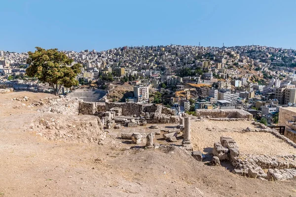 Вид Раскопки Южной Окраине Цитадели Аммане Иордания Летом — стоковое фото