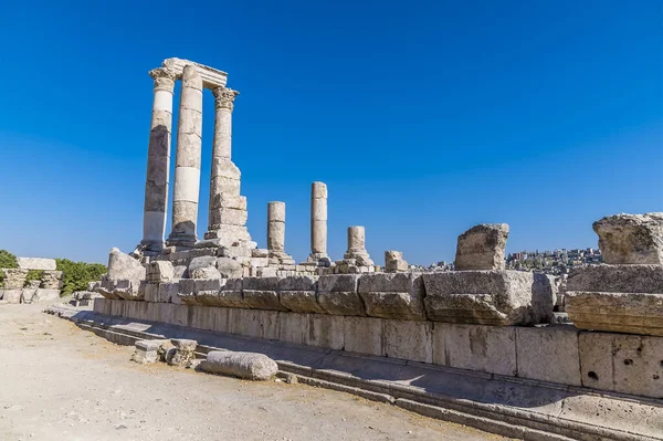 Une Vue Long Côté Temple Hercule Dans Citadelle Amman Jordanie — Photo
