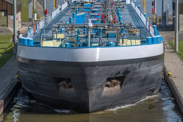 Frankfurt Main Germany September 2021 Cargo Ship Frankfurt Griesheim Lock — Fotografia de Stock