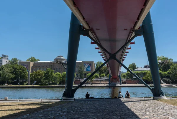 Frankfurt Main Germany Hazi Ran 2020 Holbeinsteg Yaya Köprüsü Nehir — Stok fotoğraf