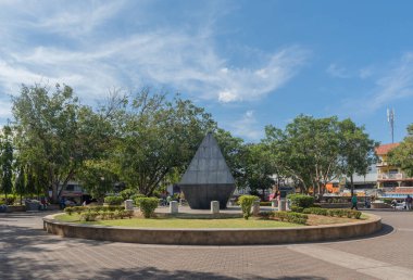 Davıd PANAMA-MARCH 21 Mart 2019: Çeşme Cervantes Park, David, Panama 
