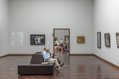 FRANKFURT AM MAIN, ALMANY-HAZİRAN 07 Temmuz 2017: Frankfurt Staedel Müzesi, Almanya