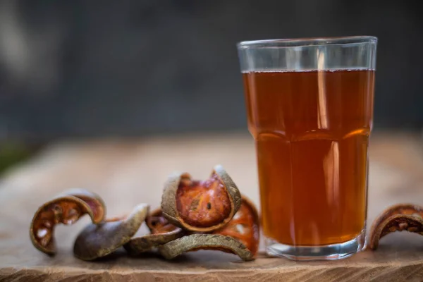 Brauner Babel Fruchtsaft Gläsern Herb Softdrink Concetp — Stockfoto