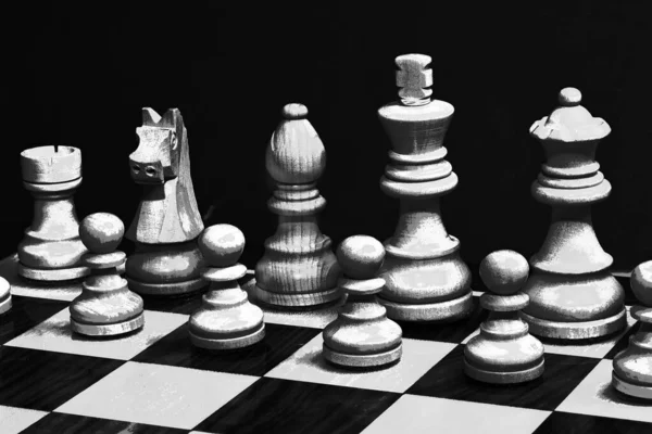 Šachové Figurky Šachovnici Abstraktním Grungy Posterize Efektem Černé Bílé — Stock fotografie