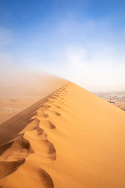Desert Dunes Sunny Windy Day Deadvlei Sossusvlei Namibia Africa — Stock fotografie