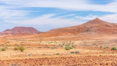 Dağların güzel manzarası, Damaraland, Namibya.