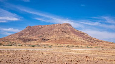 Damaraland, Namibya 'daki görkemli dağ.