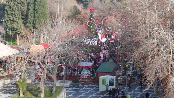 Bakú Azerbaiyán: 31 de diciembre de 2021. El día de Navidad. Celebraciones de Nochevieja en la ciudad — Vídeos de Stock