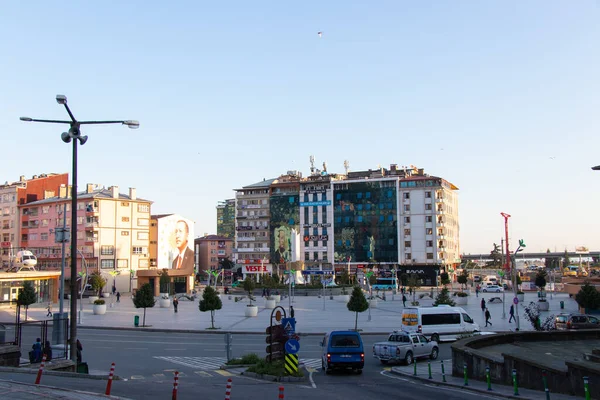 Plac Rize miasta w godzinach porannych. Region Morza Czarnego Turcji: 9 listopada 2022 r. — Zdjęcie stockowe