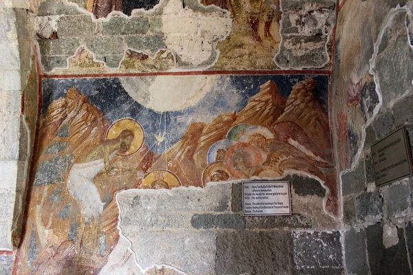 Ruins of old church of Hagia Sophia in Trabzon. Byzantine frescoes — Stock Photo, Image