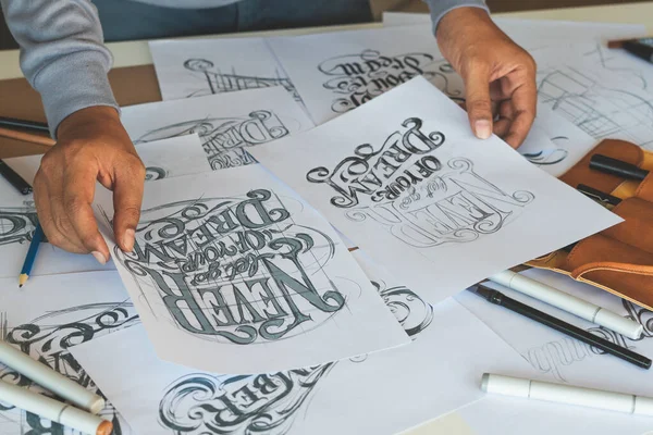 Typography Calligraphy Artist Designer Drawing Sketch Writes Letting Spelled Pen Zdjęcia Stockowe bez tantiem