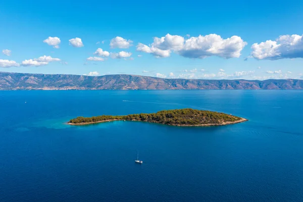 Μικρό Νησί Στην Αδριατική Θάλασσα Κοντά Στο Νησί Hvar Κροατία — Φωτογραφία Αρχείου