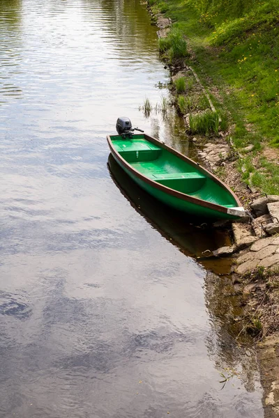 Angler Boat Moored Grassy Bank Sunny Day Summer — Photo