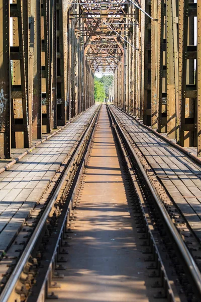 Metal Structure Railway Viaduct River Background Blue Sky Clouds Day — Foto Stock