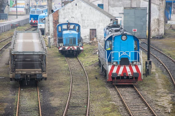 Elektrische Lokomotiven Waggons Eisenbahninfrastruktur Einem Bewölkten Herbsttag — Stockfoto