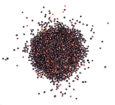 Siyah kinoa tohumları beyaz arka planda izole edilmiş. Çiğ kinwa yığını. Üst görünüm.