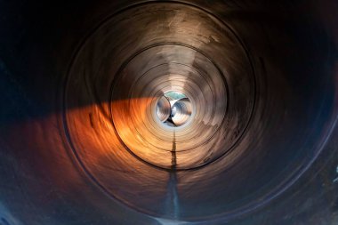 İçi boş demir kanalizasyon boruları