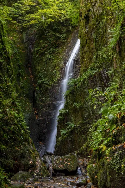 Cachoeira Nuzhetiye Golcuk Kocaeli Turquia — Fotografia de Stock