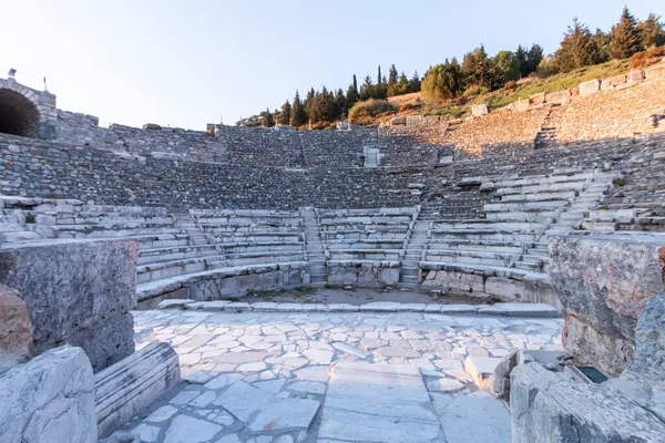 Ruiny Biblioteki Celsjusza Starożytnym Mieście Efez Turcja Piękny Letni Dzień — Zdjęcie stockowe