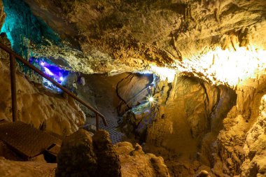 Fakilli Cave, located in Duzce, Turkey, offers a wonderful view with natural formations, stalactites and stalagmites.