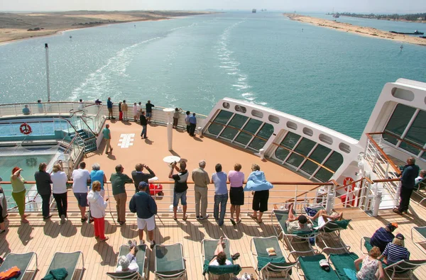 Passengers Stern Cruise Ship Sailing Suez Canal —  Fotos de Stock