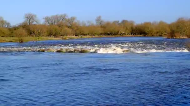 Rivière Déversoir Rapides — Video