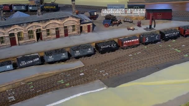 Schaal Model Spoorweg Diorama Layout — Stockvideo