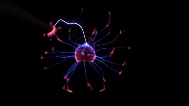 Exemple Éclairage Boule Plasma — Video