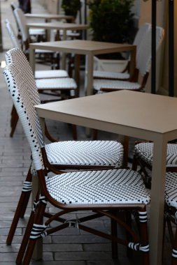 masa ve sandalyeler Teras
