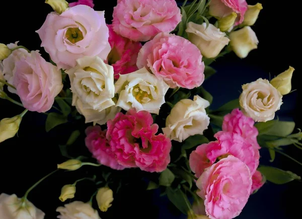Bouquet Pink Yellow Flowers Background — Zdjęcie stockowe