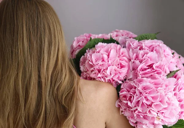 Girl Long Blond Hear Flowers Hydrangeas — Stockfoto