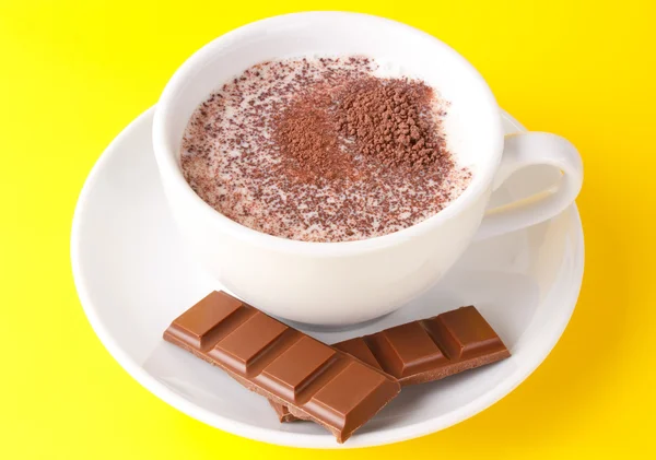 Copa de leche con chocolate y cacao — Foto de Stock