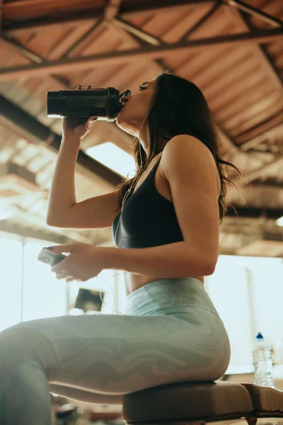 Sportswoman Sits Gym Taking Break Drinks Protein Shake Strength — Stok Foto