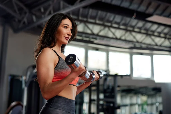 Fit Strong Female Bodybuilder Lifting Dumbbells Doing Exercises Biceps Gym — Stock Photo, Image