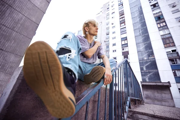 Teenage Boy Poses Urban Exterior Surrounded Buildings — Fotografia de Stock