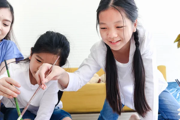 Two Adorable Kid Girls Painting Paper Children Have Art Classroom — 图库照片