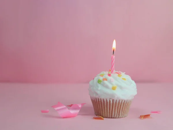 Boldog Születésnapot Cupcake Gyertya Rózsaszín Háttér Másolási Hely — Stock Fotó