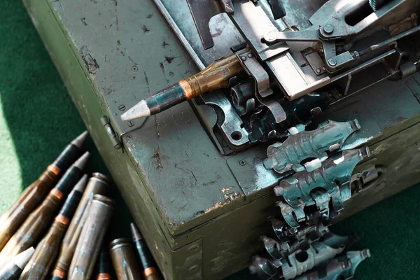 Large Caliber Cartridges Firearms Process Removing Shells Bullet Tape Special — Stockfoto