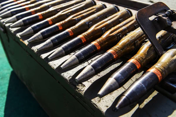 Model Large Caliber Cartridges Machine Gun Belt Wooden Box Close — Stock Photo, Image