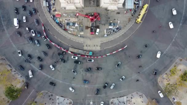 Imágenes de drones 4k. Trabajos de restauración del Arco del Triunfo. — Vídeos de Stock