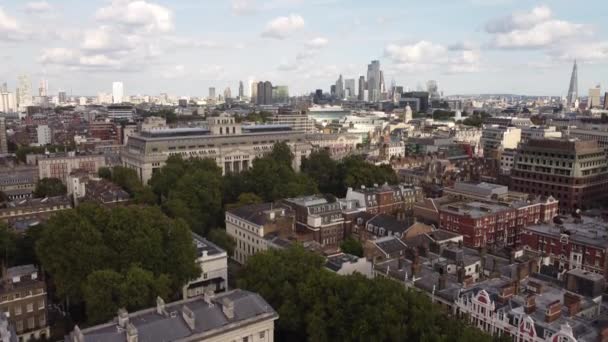 Drone uitzicht op de straten van Bloomsbury bij het British Museum in Londen. — Stockvideo