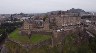 Drone flying around Edinburgh Castle, the National War Museum got into the frame