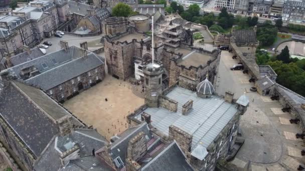 Drone view of the grounds inside Edinburgh Castle, Scotland. — Stock video