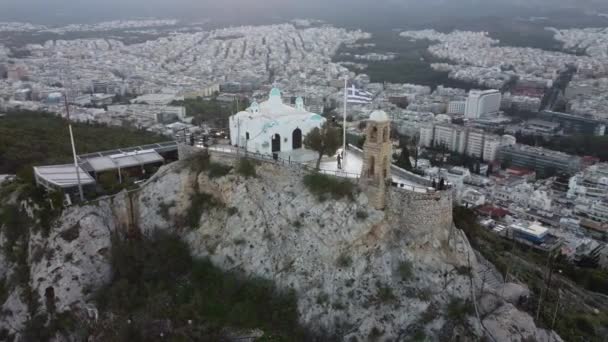 Drone footage of Saint Georges chapel built on a rock. — стоковое видео