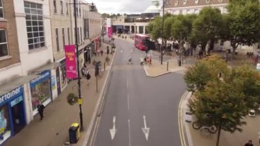 Wimbledons 'un planının ve peyzajının robot görüntüleri. Dinamik çerçeve hareketi.